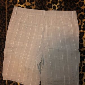 grey men’s shorts